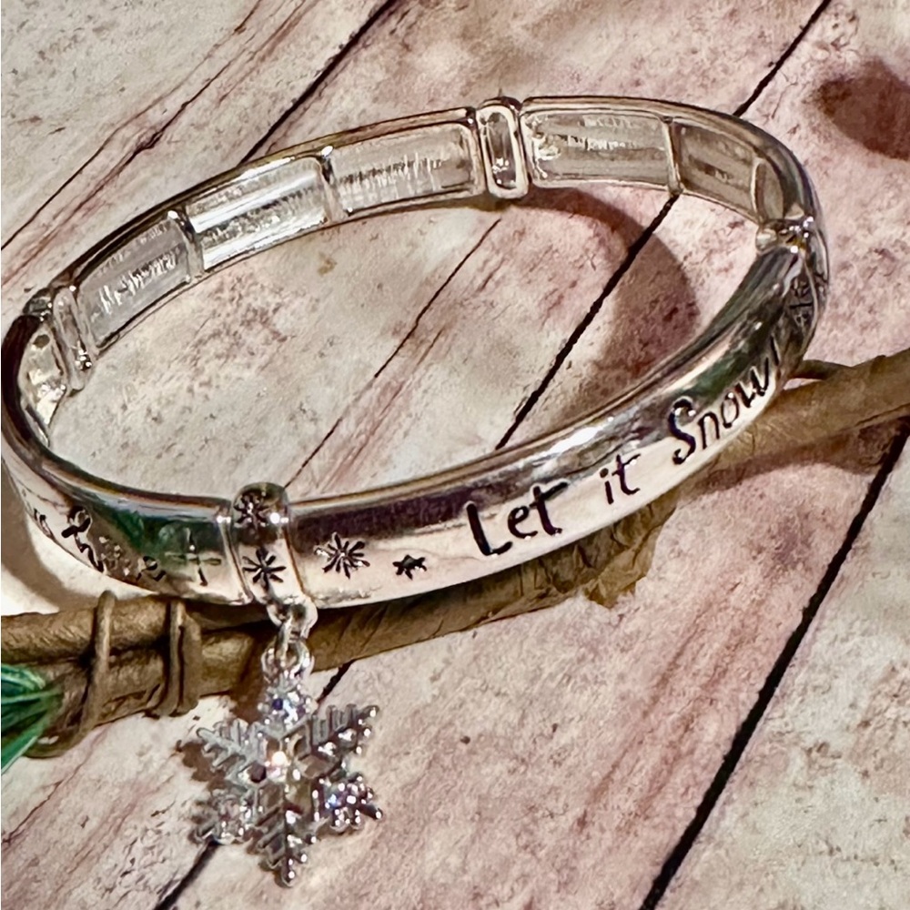 Let It Snow Stretch Bracelet